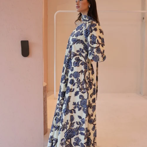 By Nicola Isla Maxi Dress In Blue Paisley -Chic Wear Store 0W1A0585 scaled