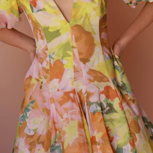 By Nicola Wavy Mini Dress In Floral Confetti -Chic Wear Store 0W1A5243 scaled