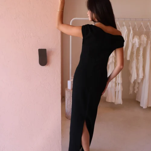 By Nicola Vivian Crepe Maxi Dress In Black 12 By Nicola Vivian Crepe Maxi Dress In Black -Chic Wear Store 0W1A5781 ad87b34b b75e 49f9 86a1 ee675312d8fa scaled