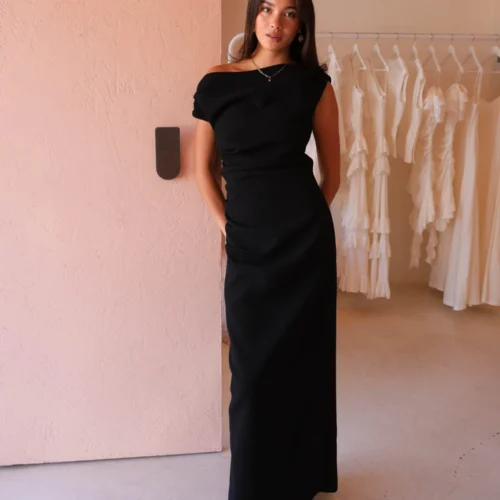By Nicola Vivian Crepe Maxi Dress In Black 13 By Nicola Vivian Crepe Maxi Dress In Black -Chic Wear Store 0W1A5790 scaled