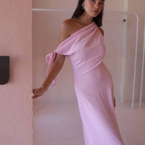 By Nicola Hayley Tie Dress In Powder Pink -Chic Wear Store 0W1A6987 scaled