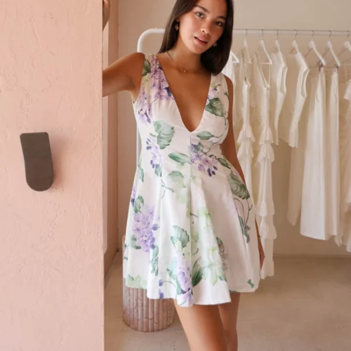 By Nicola Sleeveless Wavy Mini Dress In Garden Party -Chic Wear Store 0W1A7102 scaled