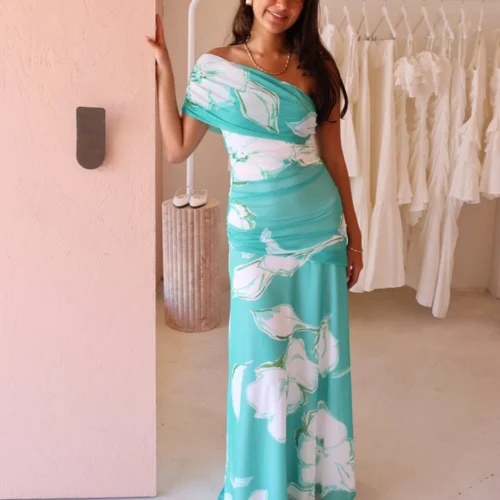 By Nicola Fiesta Off Shoulder Maxi Dress In Verde Fleur 27 By Nicola Fiesta Off Shoulder Maxi Dress In Verde Fleur -Chic Wear Store 0W1A8608 scaled